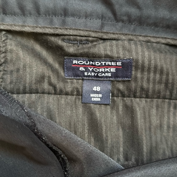 Men’s Roundtree & Yorke Easy Care Shorts, Size 48 - Picture 4 of 6